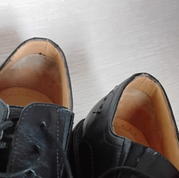 Elegant Black Size 9.5 Leather Men's Oxfords Pre Loved - Picture 10 of 12